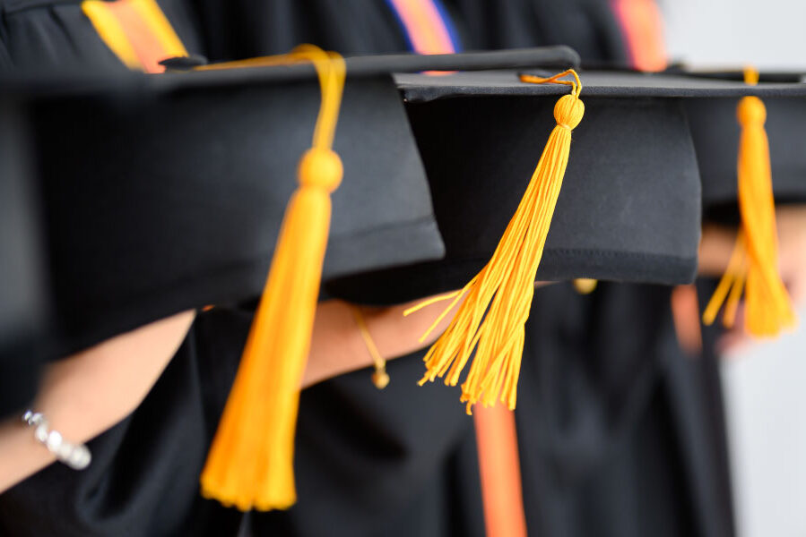 4 Tips to buy a home despite your student debt - DG Pinnacle Home Loans Miami