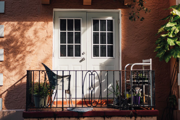 Home windows Miami Florida Balcony - 10 Ways to Benefit From The Current Shift in Real Estate - DG Pinnacle Home Loans - Miami Mortgage Lender